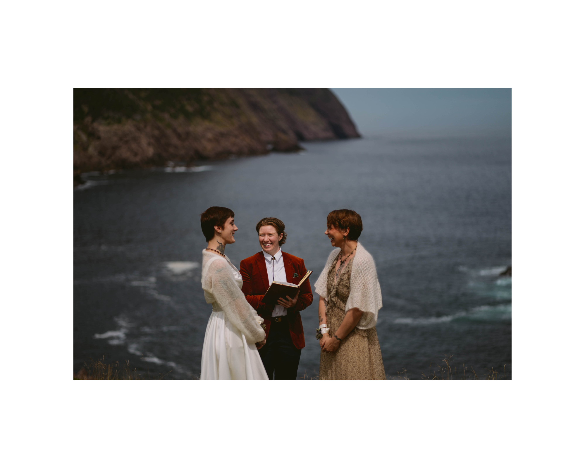 Ariana & Erin | Logy Bay